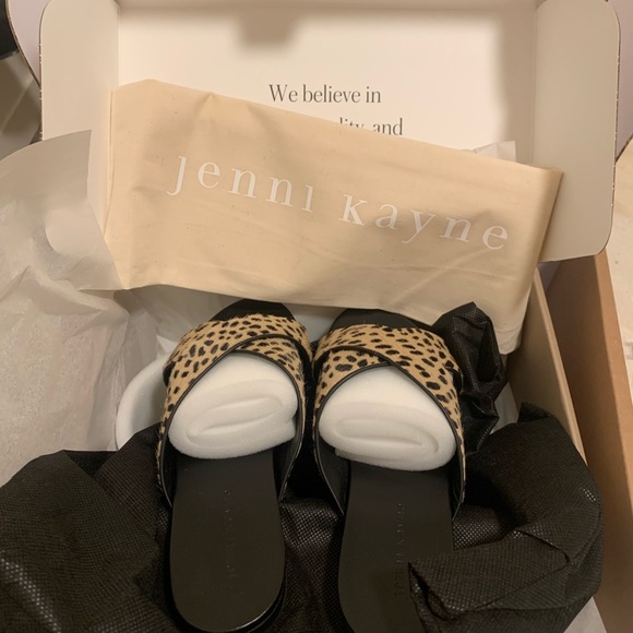 NWT Jenni Kayne Pony Hair Crossover Sandals SZ 9 - Picture 8 of 8